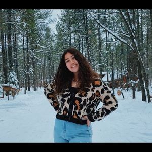 Meet your Posher, Grace